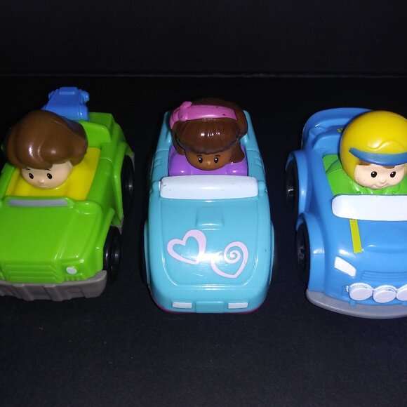 Little People Wheelies Mini Car Figure Vehicles Lot of 3 Tow-Sports-Rally Cars - Picture 1 of 9